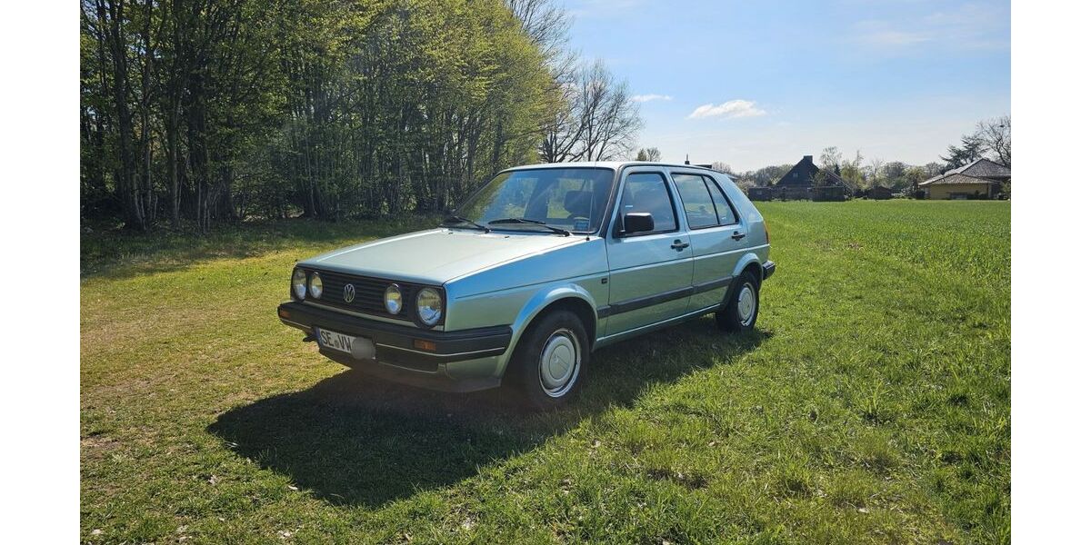 VW Golf 97.700 km 3.350 &euro; Schmalfeld 24640