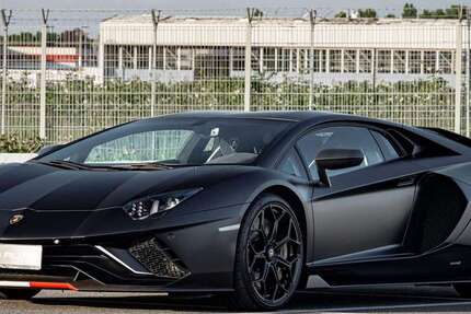 Lamborghini Aventador 4.400 km 679.000 &euro; Hamburg 22453