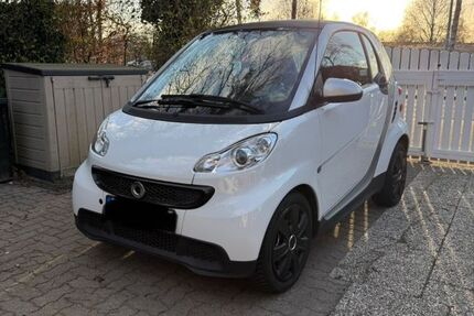 Smart ForTwo 122.515 km 4.700 &euro; Hamburg 22417