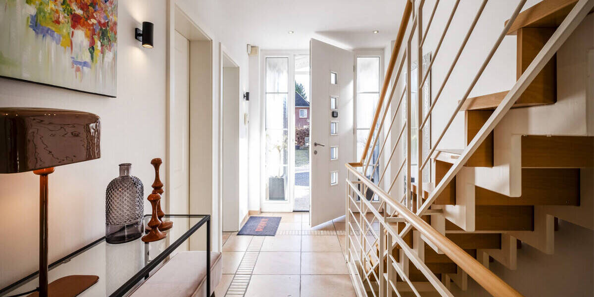 Einfamilienhaus Hamburg / Lemsahl-Mellingstedt Lemsahl-Mellingstedt - 6 Zimmer, 202 m&sup2;, 1.245.000&euro; | Angebot:26080546