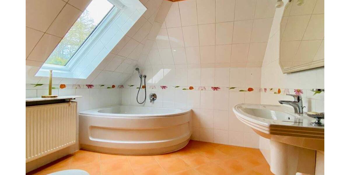 Einfamilienhaus Hamburg Wohldorf-Ohlstedt - 5 Zimmer, 165 m&sup2;, 2.390&euro; | Angebot:25680424