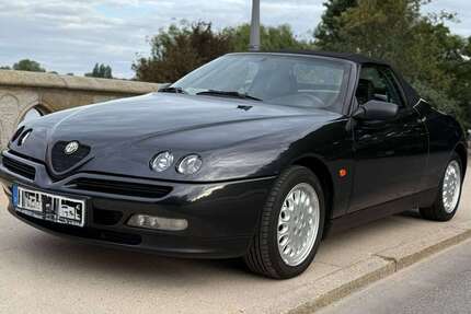Alfa Romeo Spider 108.000 km 16.900 &euro; Hamburg 22085