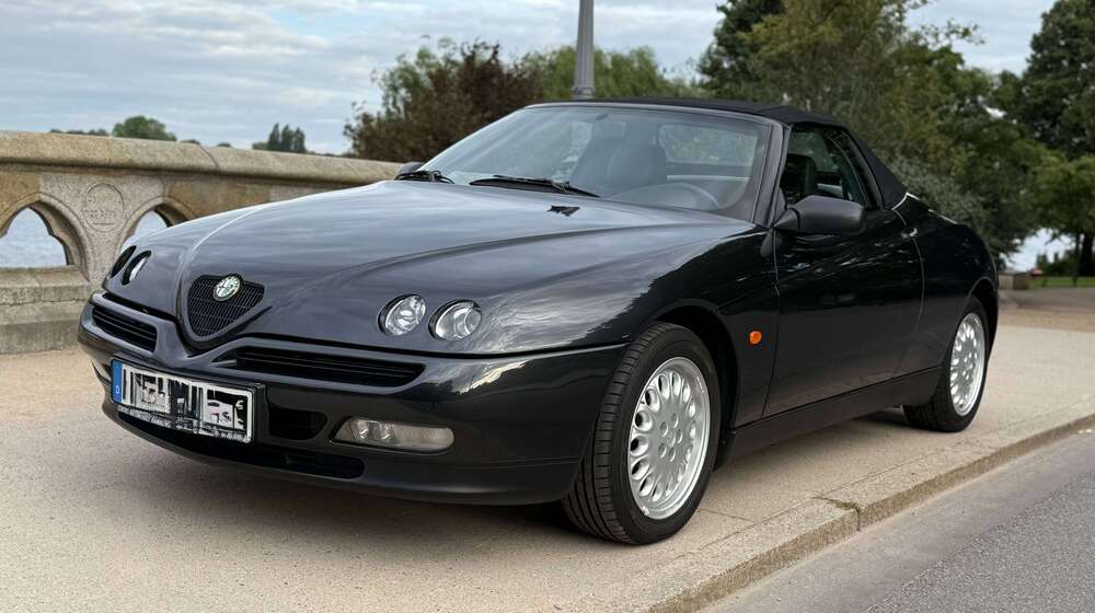Alfa Romeo Spider 108.000 km 16.900 &euro; Hamburg 22085