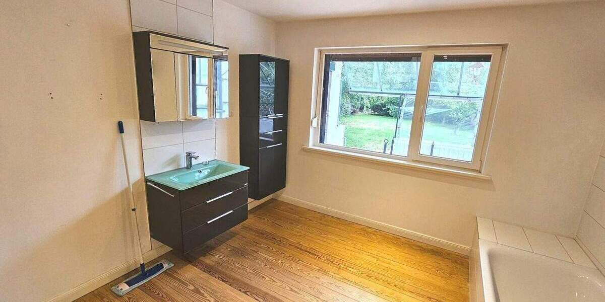 Einfamilienhaus Hamburg Eidelstedt - 7 Zimmer, 175 m&sup2;, 670.000&euro; | Angebot:25927266