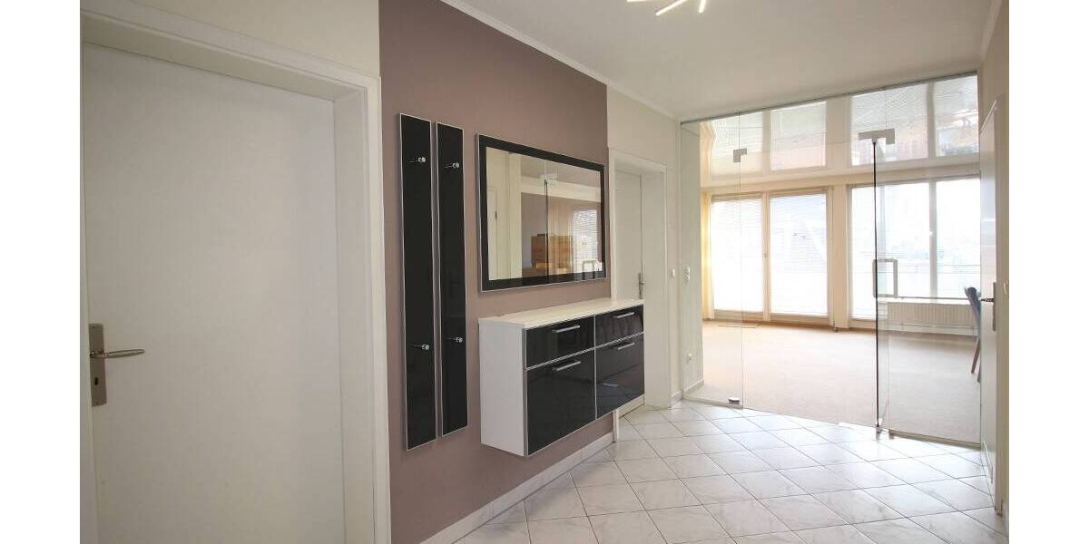 Etagenwohnung Ahrensburg - 2 Zimmer, 83 m&sup2;, 320.000&euro; | Angebot:25822070