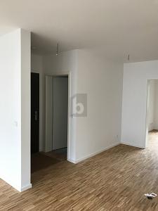 NEUWERTIG & ZENTRAL, KAPITALANLAGE MIT ZUKUNFT - Etagenwohnung Hamburg Schnelsen Schnelsen | Angebot:26768607