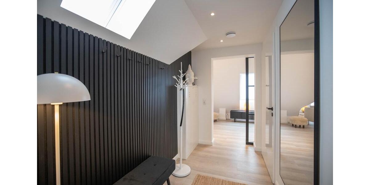 Dachgeschoßwohnung Uetersen - 2 Zimmer, 75 m&sup2;, 2.400&euro; | Angebot:26715463
