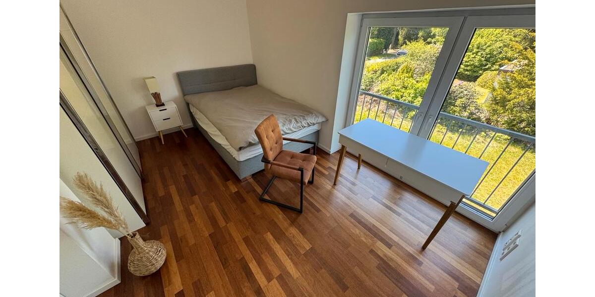 Maisonettenwohnung Hamburg Wandsbek - 5 Zimmer, 195 m&sup2;, 3.000&euro; | Angebot:25285587