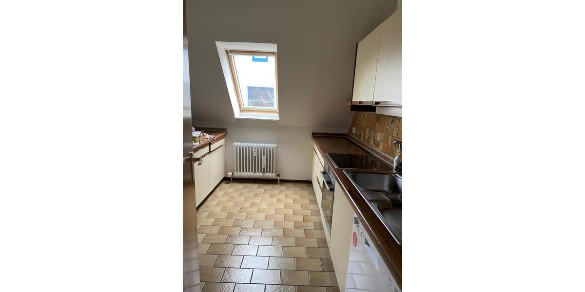 Dachgeschoßwohnung Reinbek - 2.5 Zimmer, 72 m&sup2;, 810&euro; | Angebot:25966549