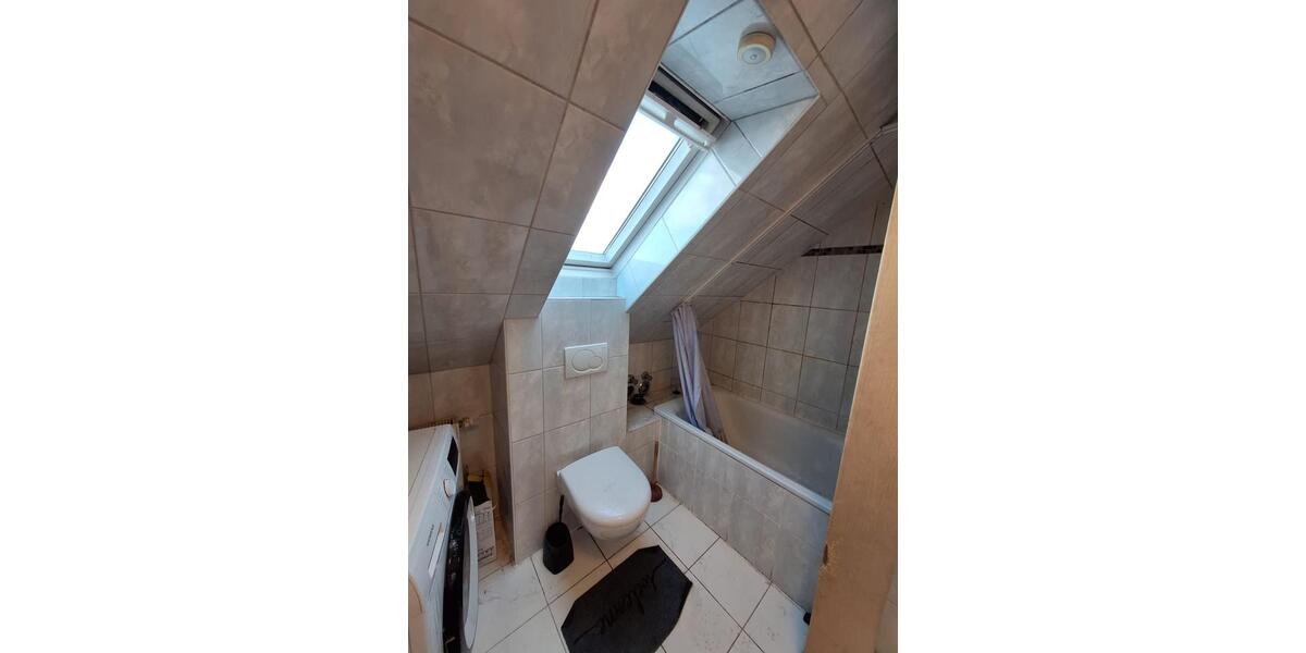 Dachgeschoßwohnung Hamburg Harburg - 2 Zimmer, 25 m&sup2;, 650&euro; | Angebot:25838898