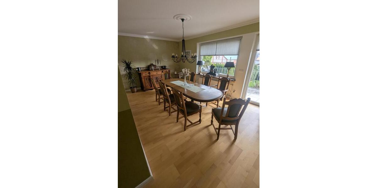 Einfamilienhaus Steinburg - 9 Zimmer, 264 m&sup2;, 650.000&euro; | Angebot:26826348