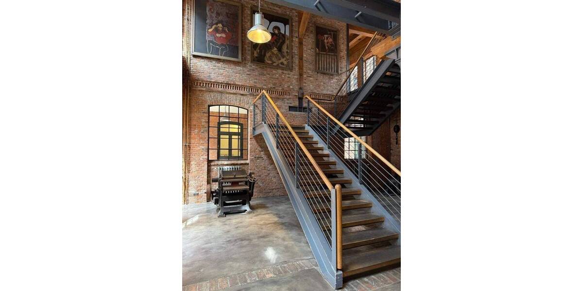 Gewerbeobjekt Hamburg Sternschanze - 4 Zimmer, 200 m&sup2;, 3.600&euro; | Angebot:25735117