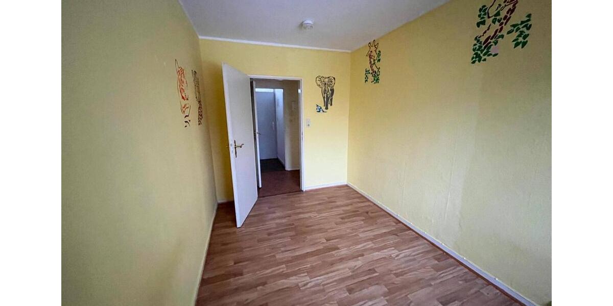 Etagenwohnung Uetersen - 3 Zimmer, 80 m&sup2;, 769&euro; | Angebot:24506124