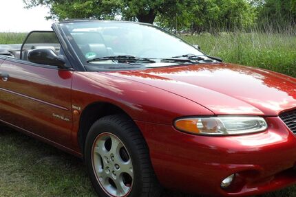 Chrysler Stratus 133.000 km 4.200 &euro; Travenbrück 23843