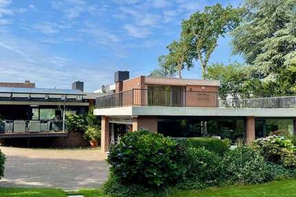 Haus Uetersen - 9 Zimmer, 400 m&sup2;, 1.090.000&euro; | Angebot:19880830