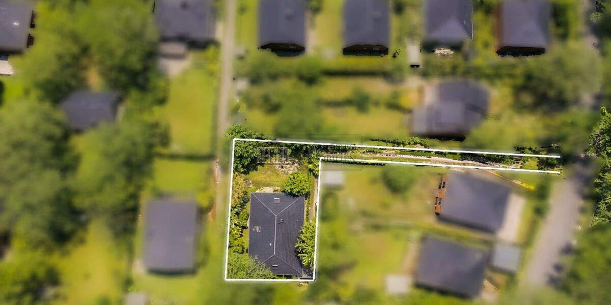 Mehrfamilienhaus, Wohnhaus Hamburg Wohldorf-Ohlstedt - 7 Zimmer, 220 m&sup2;, 999.999&euro; | Angebot:25692409