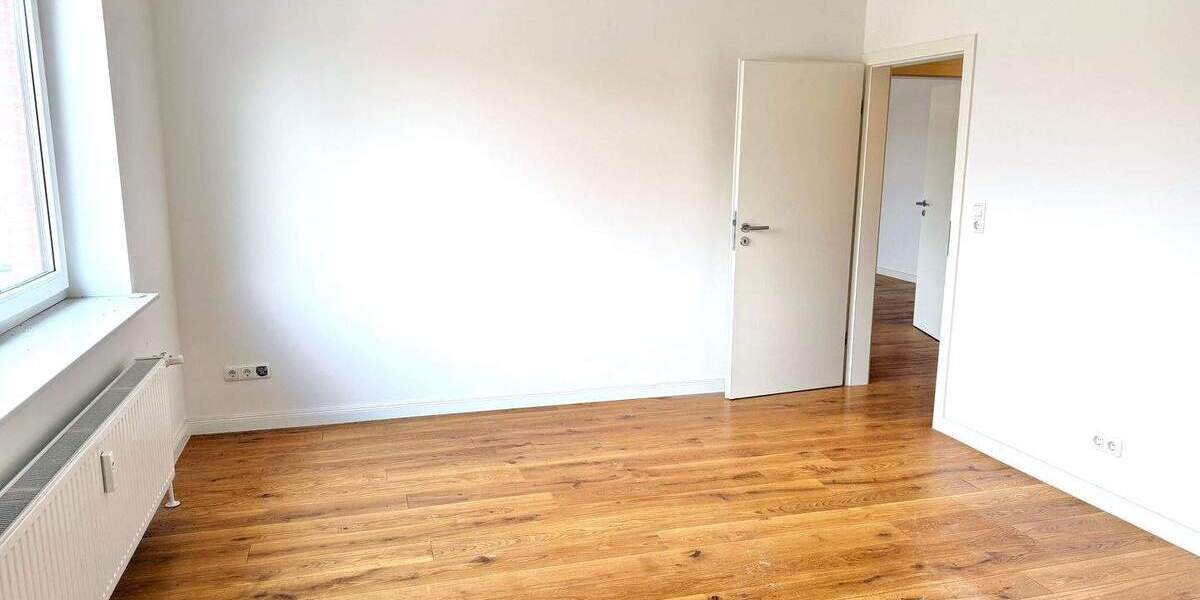 Etagenwohnung Bad Bramstedt - 3 Zimmer, 115 m&sup2;, 1.100&euro; | Angebot:25738797