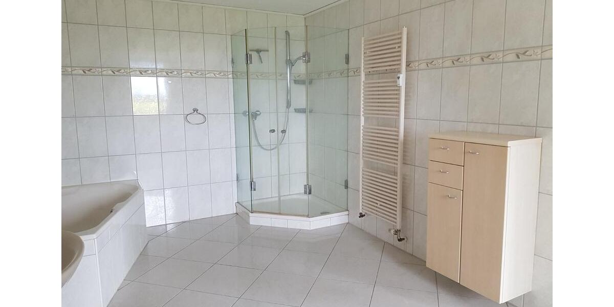 Etagenwohnung Haseldorf - 2 Zimmer, 80 m&sup2;, 800&euro; | Angebot:25258690