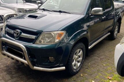 Toyota Hilux 195.000 km 12.600 &euro; Hamburg 20535