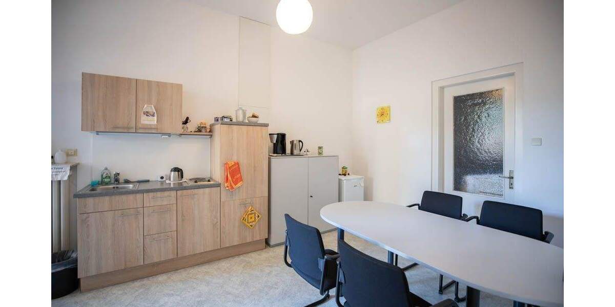 Gewerbeobjekt Elmshorn - 5 Zimmer, 246 m&sup2;, 2.490&euro; | Angebot:25726770