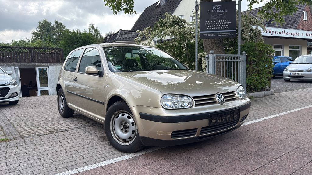 VW Golf 153.254 km 2.900 &euro; Norderstedt 22850