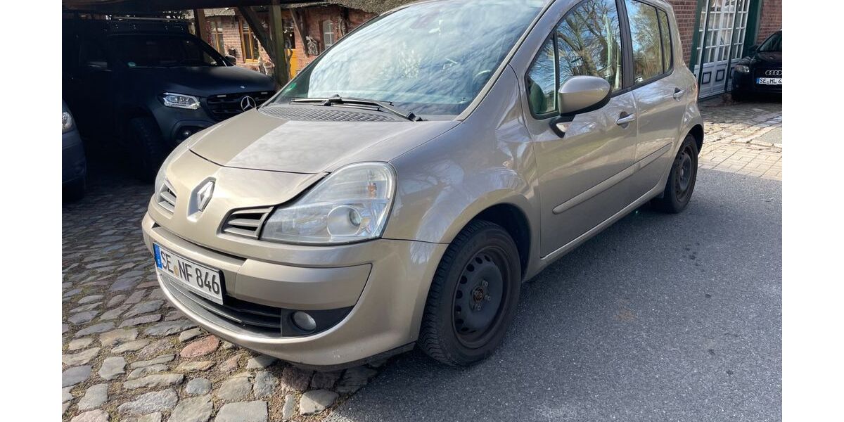 Renault Modus 156.000 km 2.000 &euro; Borstel 23845
