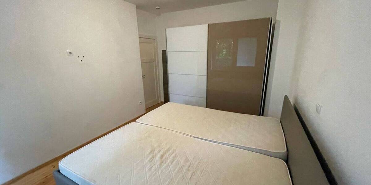 Einfamilienhaus Hamburg Barmbek-Nord - 2 Zimmer, 240.000&euro; | Angebot:26607840