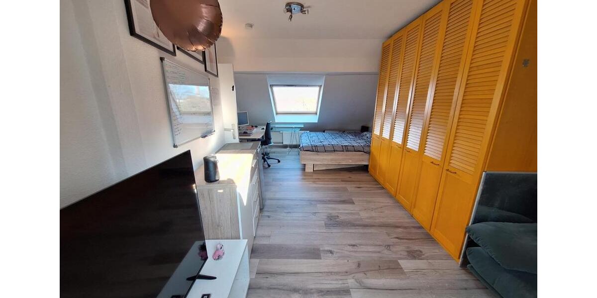 Dachgeschoßwohnung Hamburg Harburg - 2 Zimmer, 25 m&sup2;, 650&euro; | Angebot:25838898