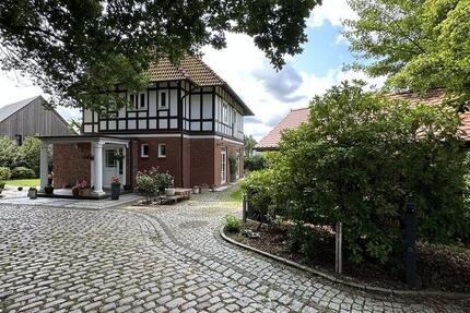 Haus Bargteheide - 8 Zimmer, 263 m&sup2;, 1.085.000&euro; | Angebot:27146920
