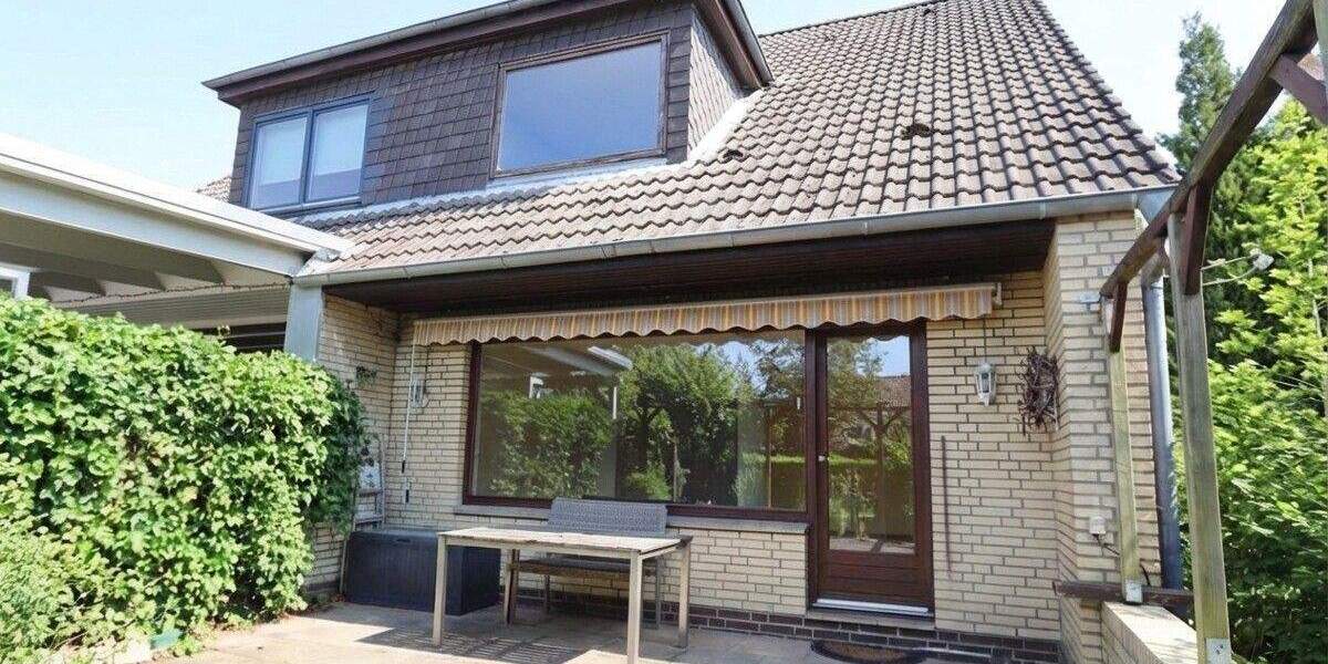 Doppelhaushälfte Quickborn - 4 Zimmer, 108 m&sup2;, 299.000&euro; | Angebot:25743556