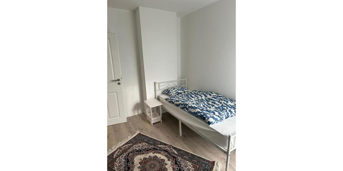 Einfamilienhaus Hamburg Wandsbek - 1 Zimmer, 115 m&sup2;, 675&euro; | Angebot:24189488