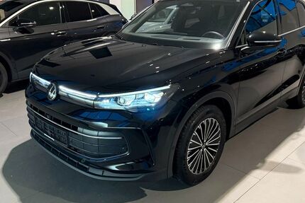 VW Tiguan 26.200 km 33.990 &euro; Tornesch 25436