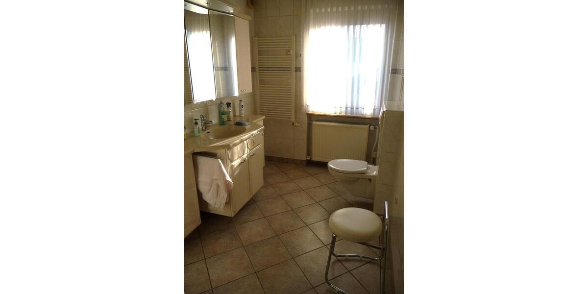 Einfamilienhaus Uetersen - 7 Zimmer, 180 m&sup2;, 490.000&euro; | Angebot:25809481