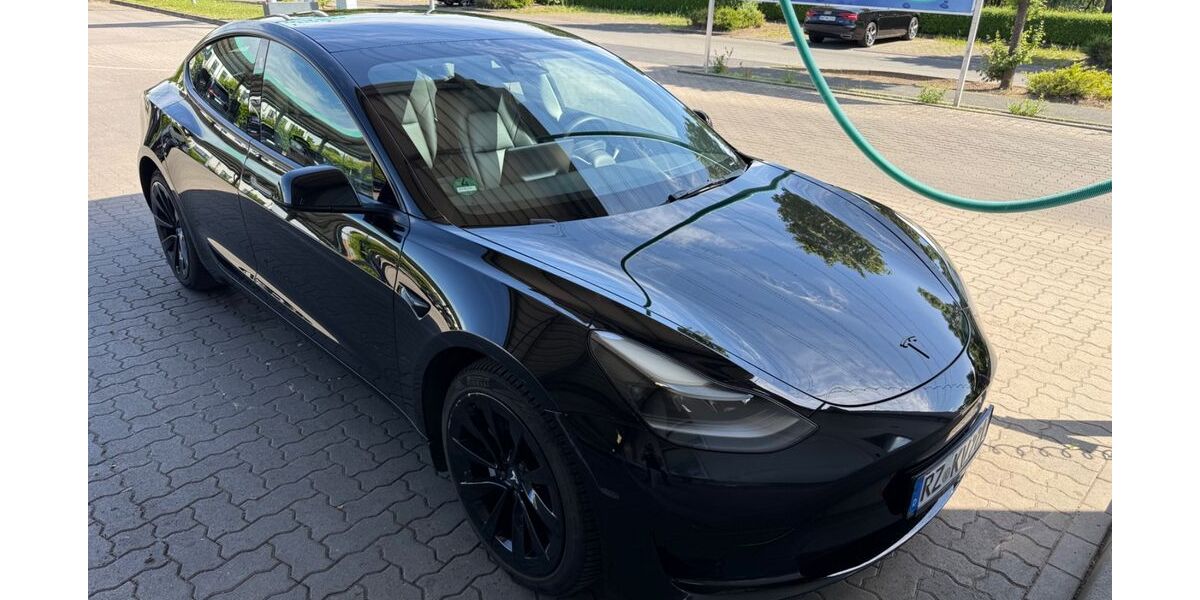 Tesla Model 3 61.275 km 28.400 &euro; Wentorf bei Hamburg 21465