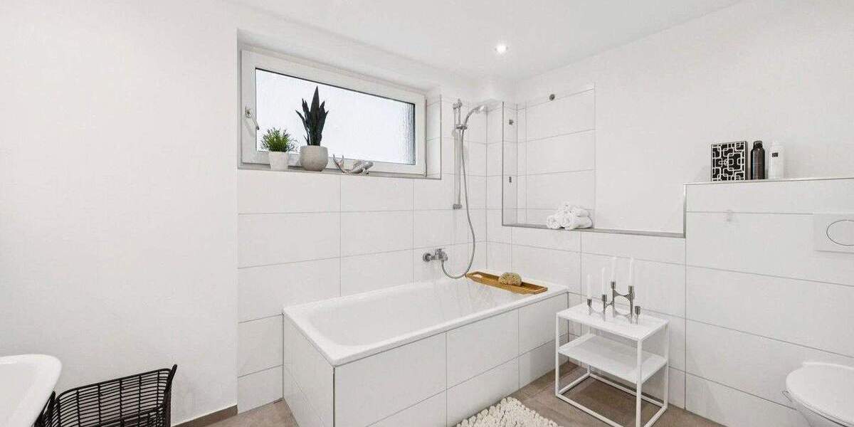 Doppelhaushälfte Pinneberg - 9 Zimmer, 200 m&sup2;, 574.000&euro; | Angebot:25712015