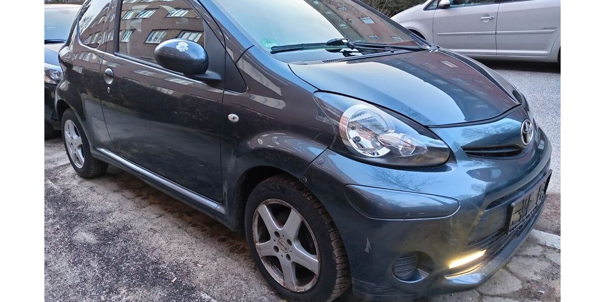 Toyota Aygo (X) 103.270 km 1.850 &euro; Hamburg 22307