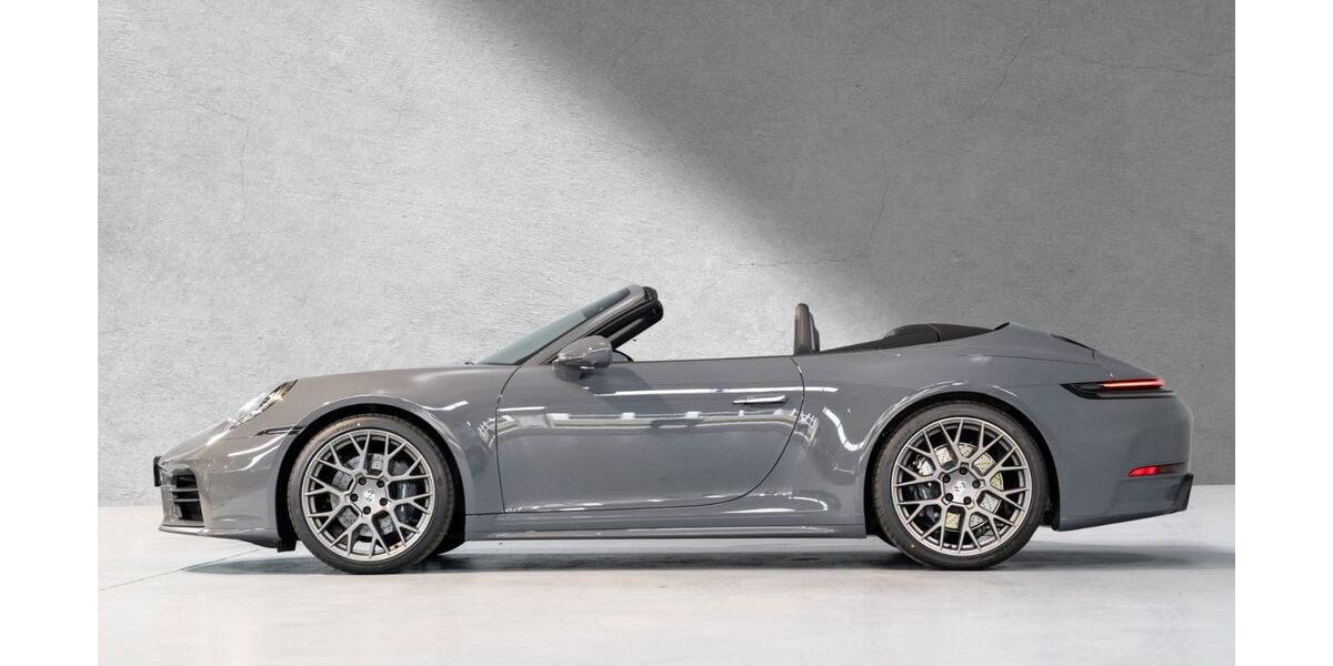 Porsche 992 7.911 km 155.992 &euro; Hamburg 22339