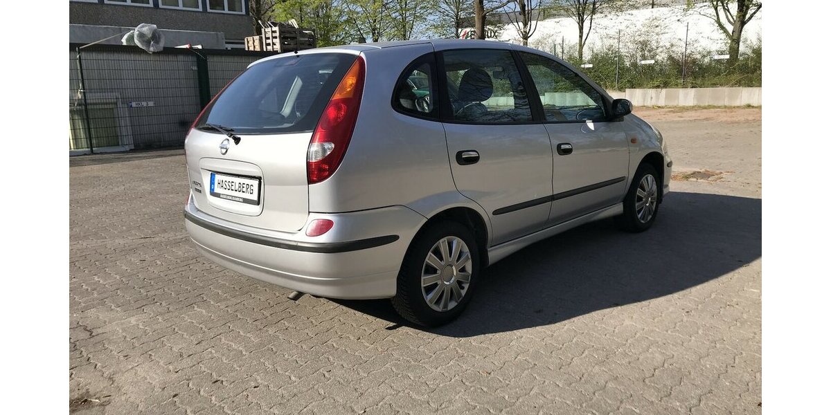 Nissan Almera Tino Luxury für kleines Geld 189.500 km 1.499 &euro; Hamburg 22339
