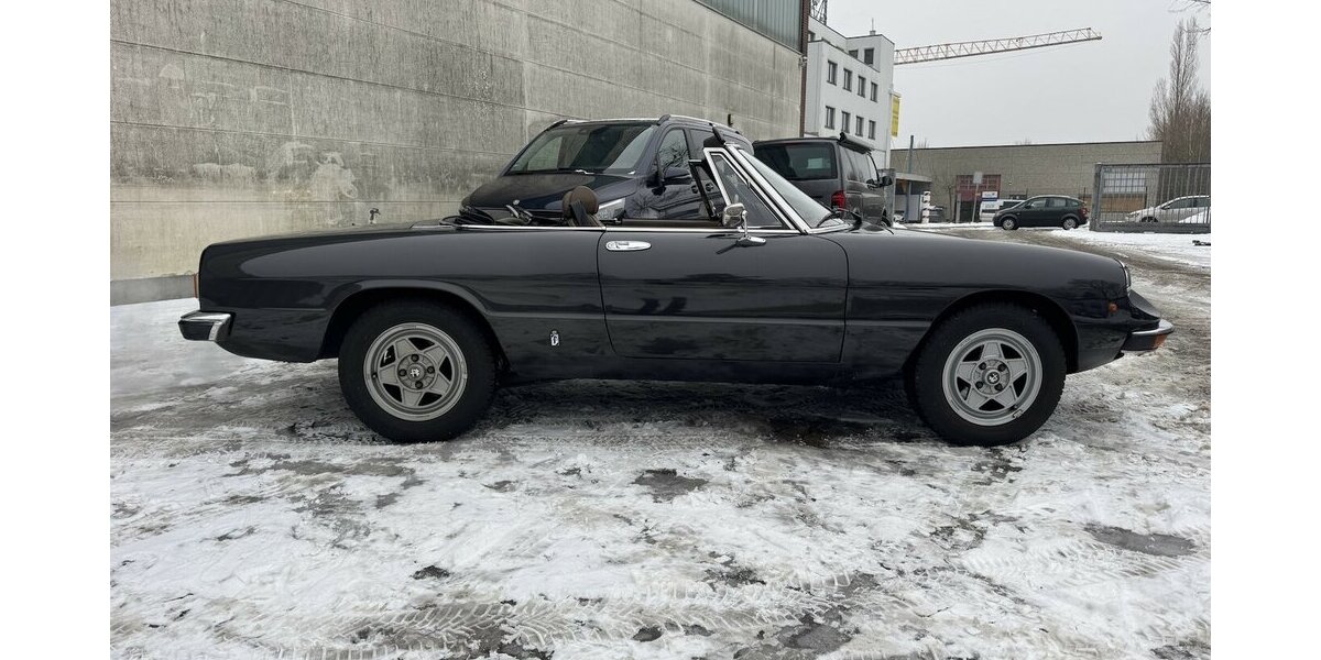 Alfa Romeo Spider 2000 1. Hand, so nicht wieder zu bekommen 85.560 km 29.999 &euro; Hamburg 22339