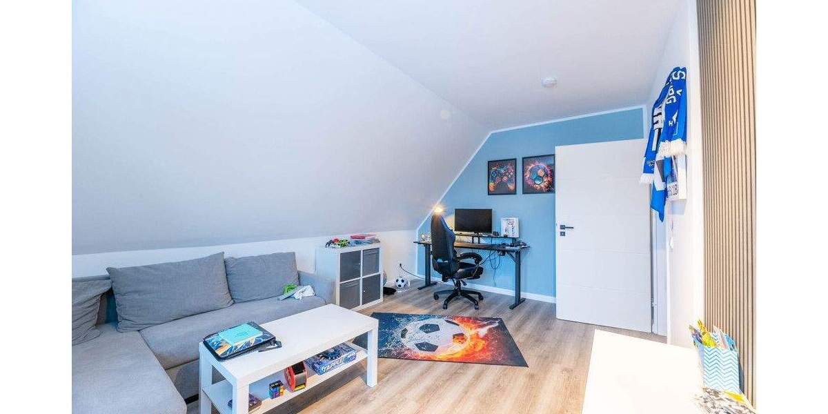 Mehrfamilienhaus, Wohnhaus Uetersen - 8 Zimmer, 165 m&sup2;, 420.000&euro; | Angebot:25687560