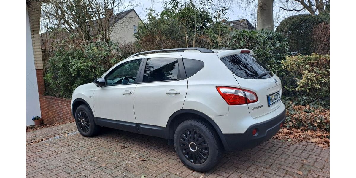 Nissan Qashqai 106.280 km 9.000 &euro; Hamburg 22393