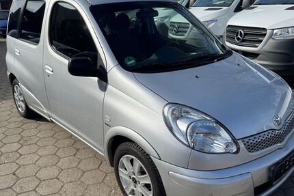 Toyota Yaris 122.700 km 5.250 &euro; Hamburg 20537
