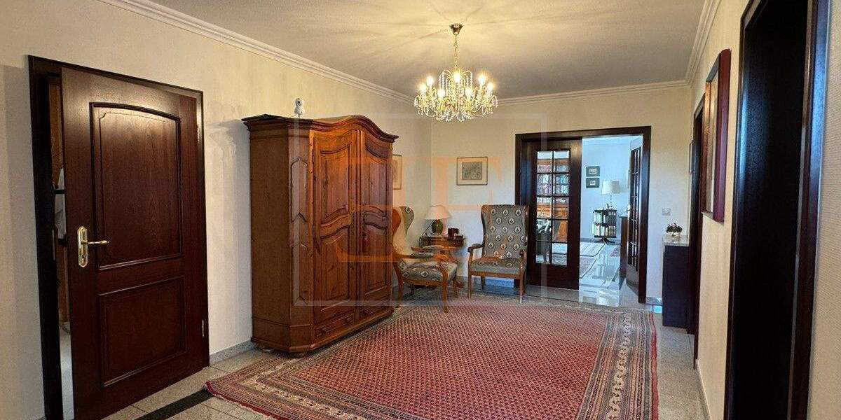 Edles Wohnen in Appen: Granitboden, zwei Bäder, Gäste-WC, traumhafter Garten und Indoor-Schwimmbad - Einfamilienhaus Appen Etz | Angebot:25806419