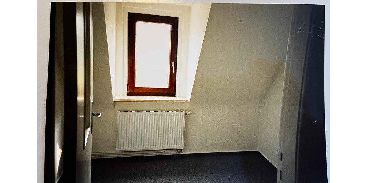 Dachgeschoßwohnung Pinneberg - 2.5 Zimmer, 48 m&sup2;, 120.000&euro; | Angebot:26960579