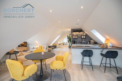 Dachgeschoßwohnung Uetersen - 2 Zimmer, 75 m&sup2;, 2.400&euro; | Angebot:26715463