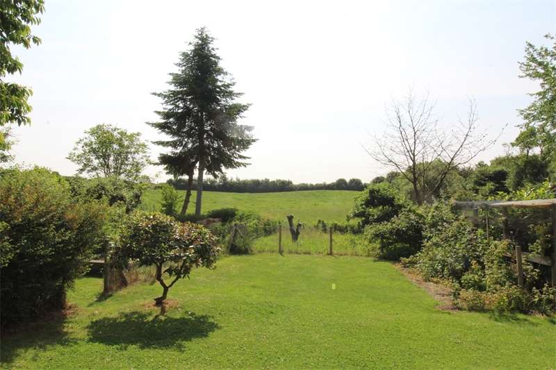 Einfamilienhaus Schönberg - 8 Zimmer, 200 m&sup2;, 439.000&euro; | Angebot:25576411