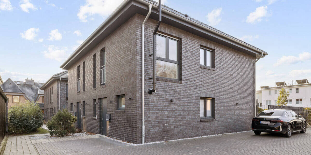 Doppelhaushälfte Norderstedt Glashütte - 4 Zimmer, 140 m&sup2;, 695.000&euro; | Angebot:25938501