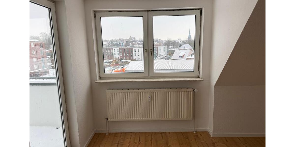 Maisonettenwohnung Grünendeich - 3 Zimmer, 117 m&sup2;, 150.000&euro; | Angebot:24812038