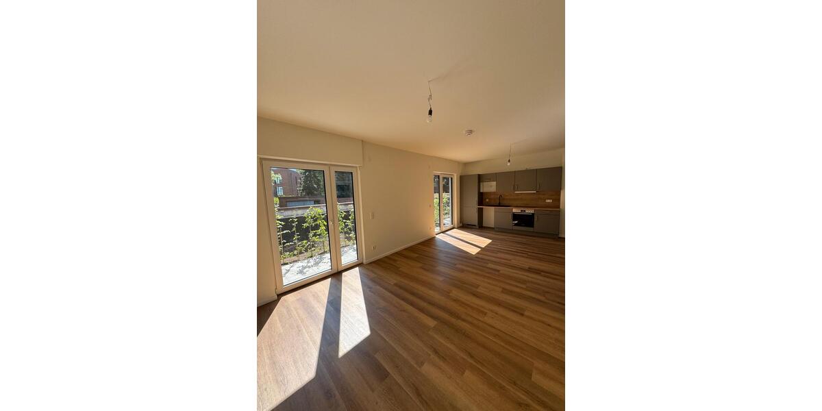 Erdgeschoßwohnung Hamburg Wandsbek - 2 Zimmer, 72 m&sup2;, 1.800&euro; | Angebot:25281987