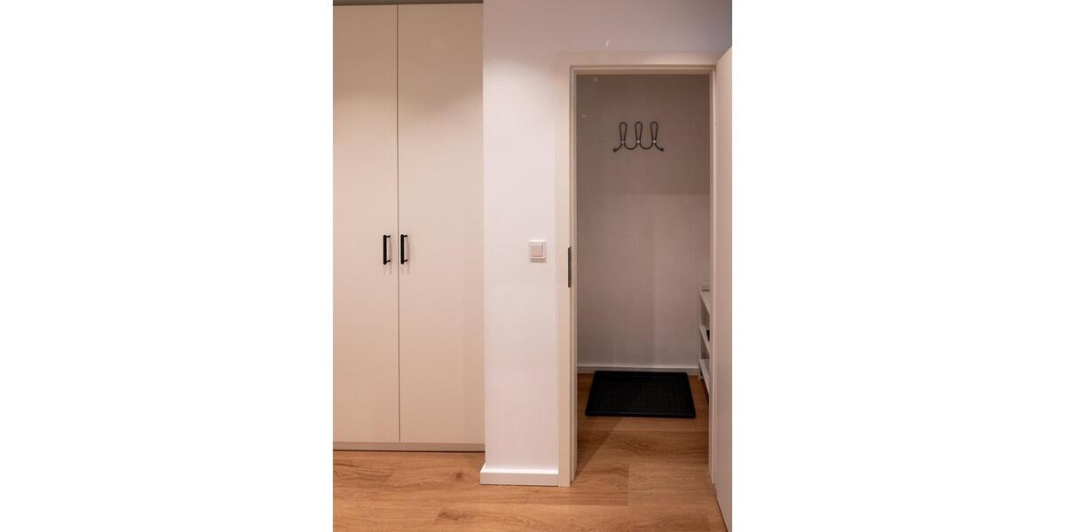 Etagenwohnung Hamburg Wandsbek - 1 Zimmer, 35 m&sup2;, 1.400&euro; | Angebot:25233866